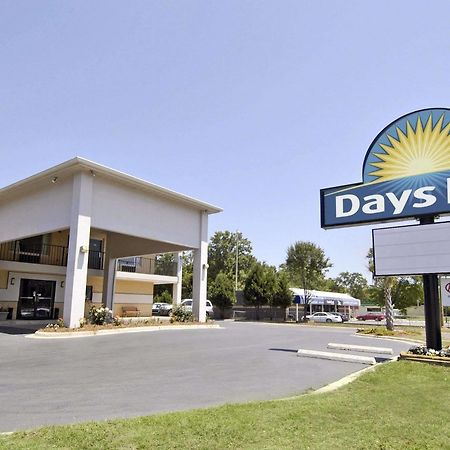 Days Inn Cheraw Екстериор снимка