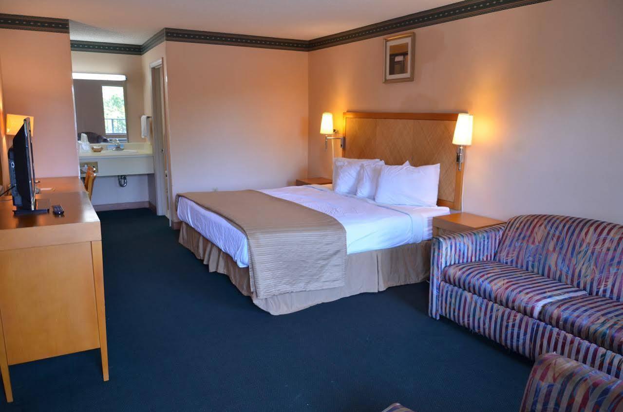 Days Inn Cheraw Екстериор снимка