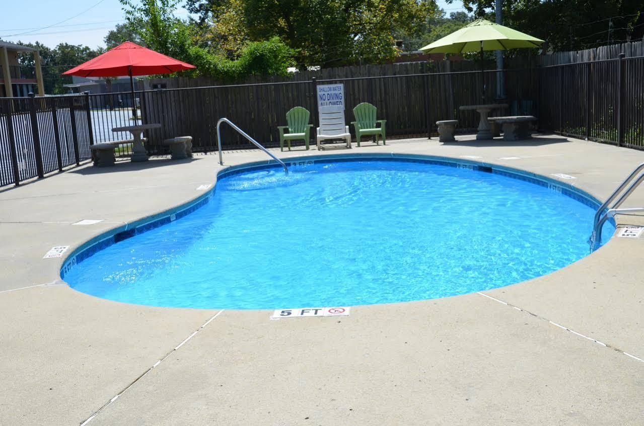 Days Inn Cheraw Екстериор снимка