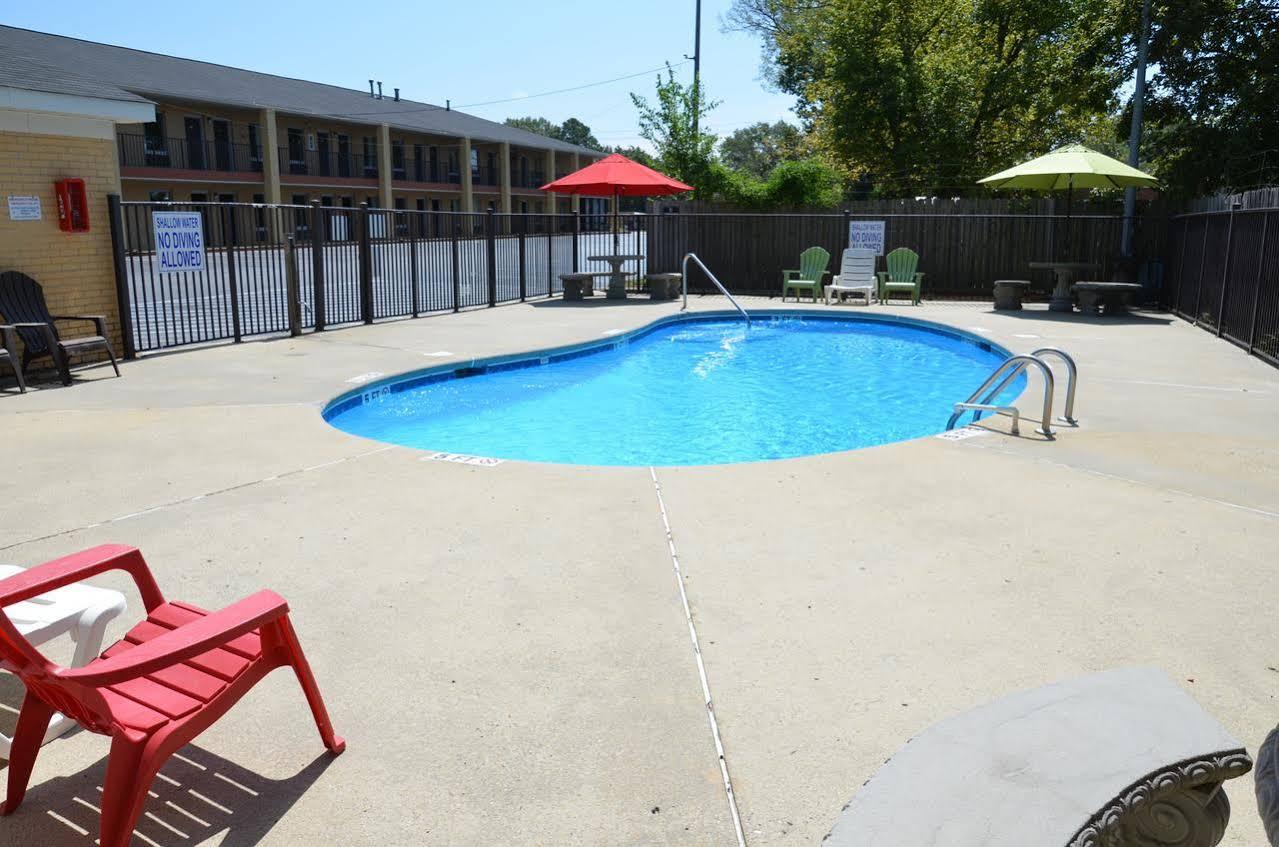 Days Inn Cheraw Екстериор снимка